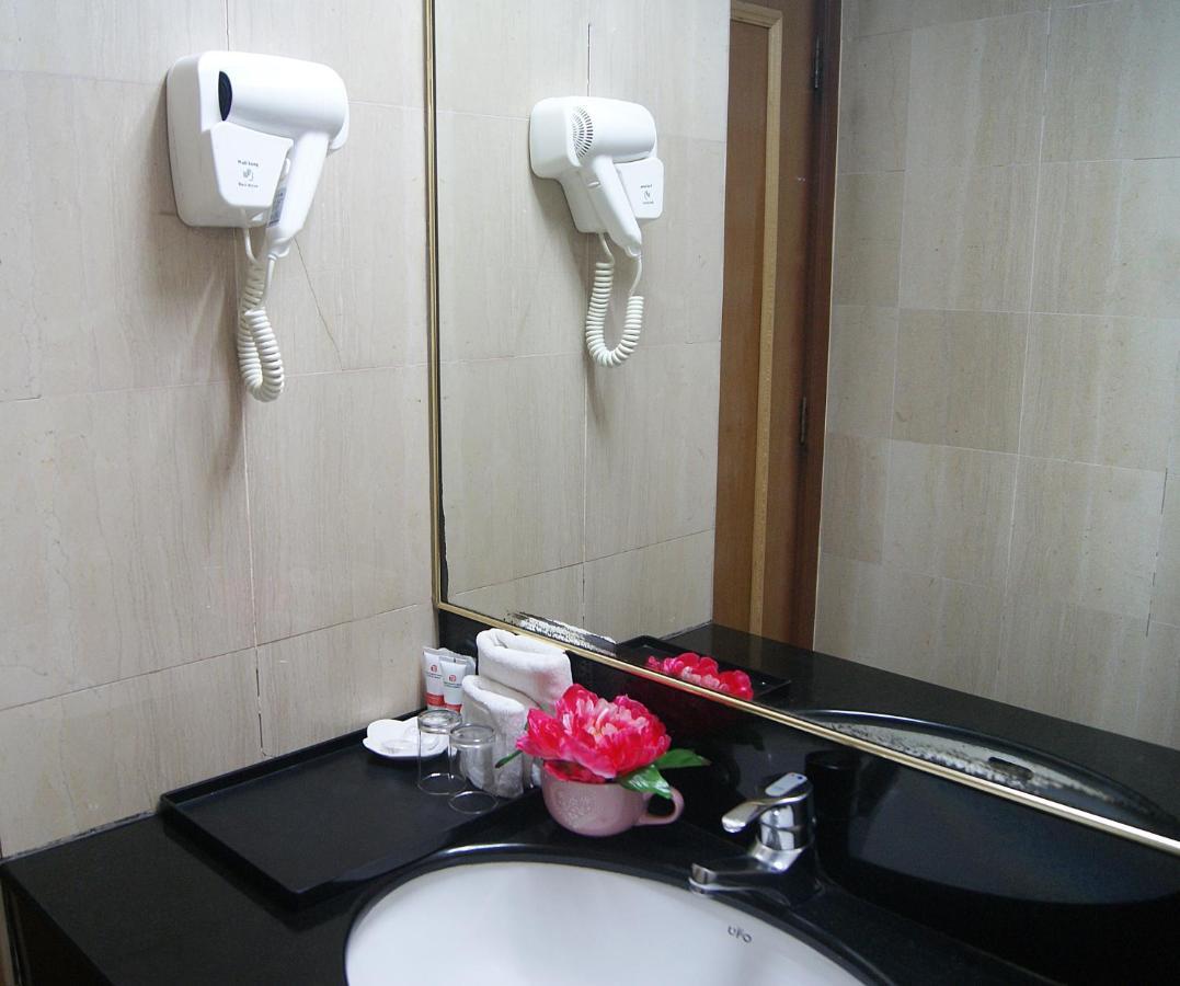 Tang Dynasty Hotel Kota Kinabalu Zewnętrze zdjęcie